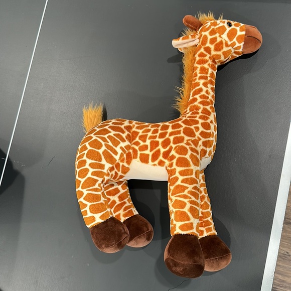 EUC Stuffed giraffe - Picture 5 of 10